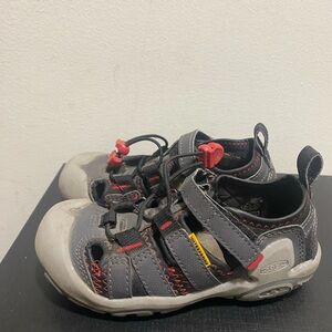 KEEN KNOTCH CREEK Kid's Boy’s Magnet/Red Carpet Water Shoes Size 11